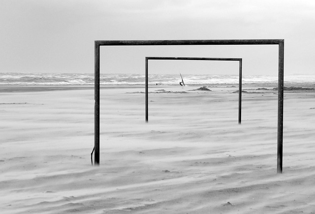 推动下保持 推动下保持